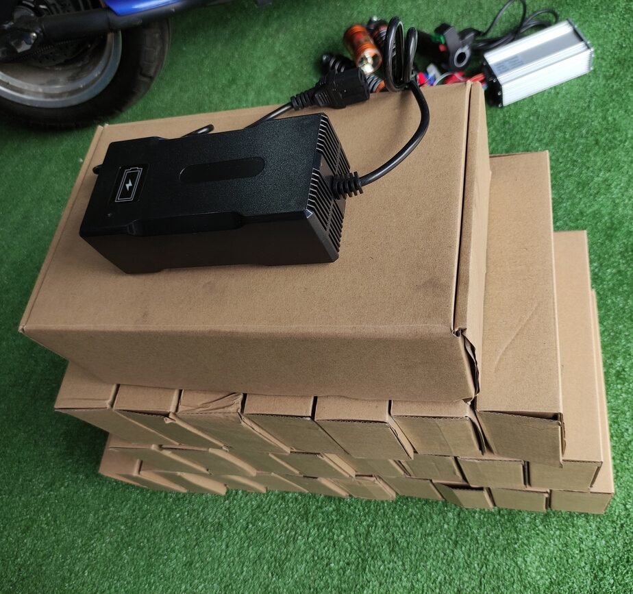Cargador para scooter eléctrico 36, 48, 60, 72 V